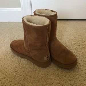 brown ugg boots